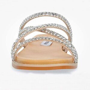 NWT Steve Madden Sandal with Glass/Textile Bling Upper Comfort Footbed Size 6